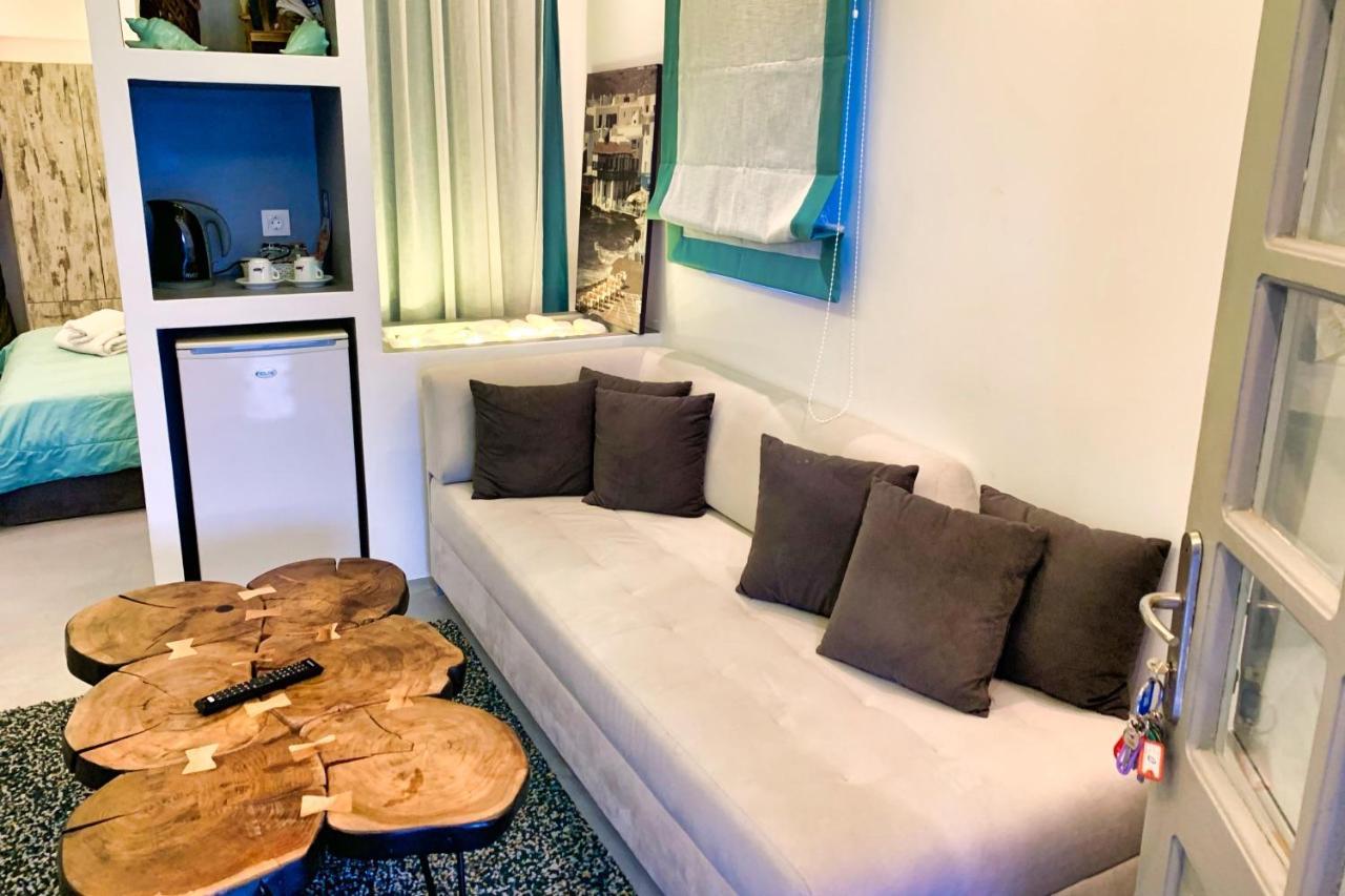 Eleven Rooms Mykonos Town ภายนอก รูปภาพ